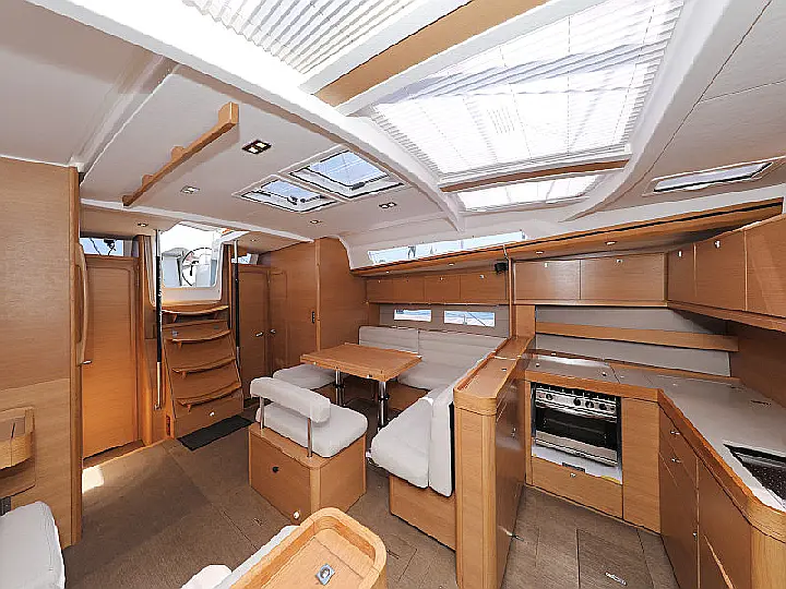 Dufour 560 - 