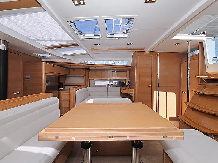 Dufour 560 - 