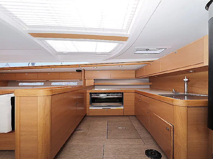 Dufour 560 - 