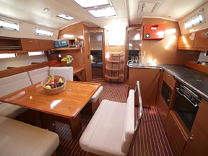 Bavaria Cruiser 45 - 