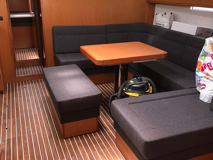 Bavaria Cruiser 51 - 