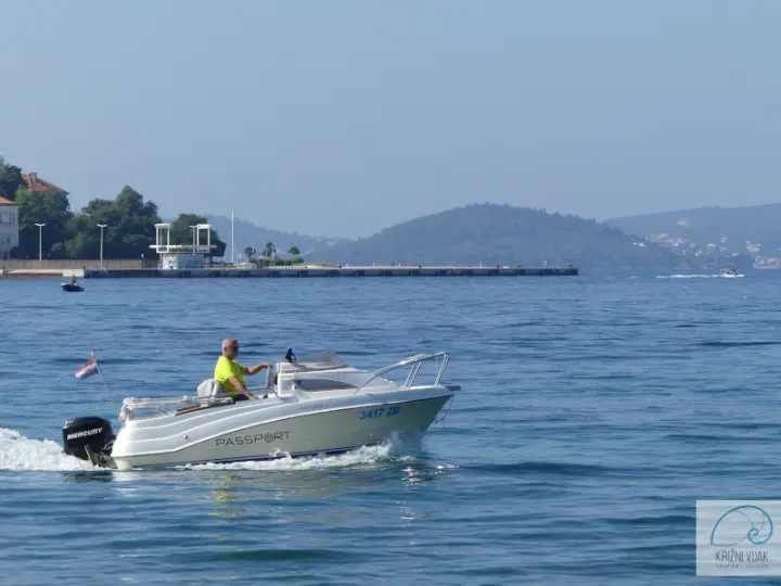 Passport 430 cabin - 