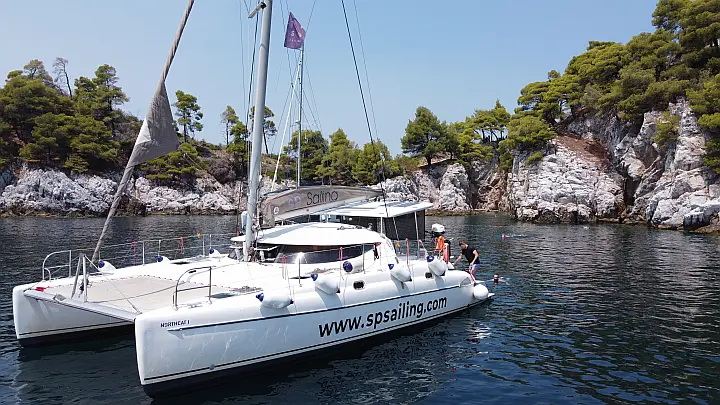 Athena 38 - 