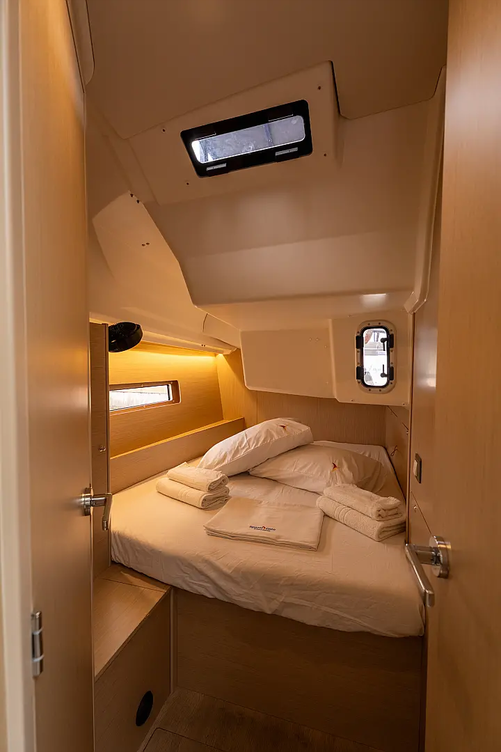 Oceanis 40.1 - Cabin