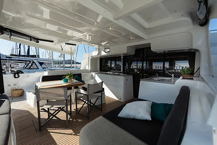 Lagoon 46 - 