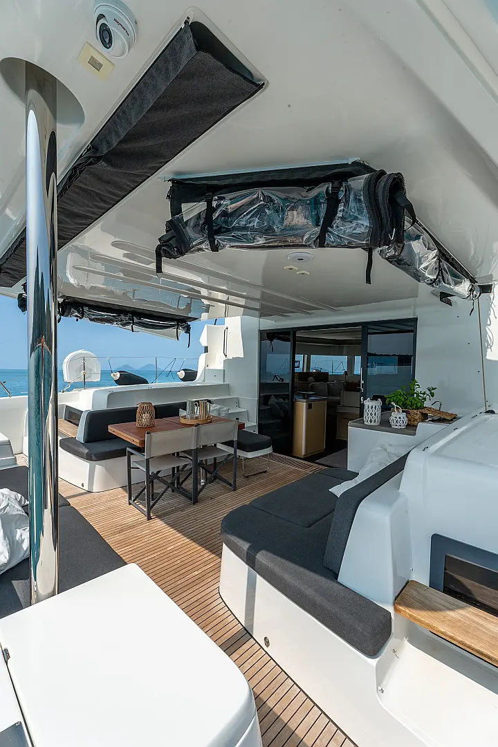 Lagoon 51 - Owner's Version - Cockpit