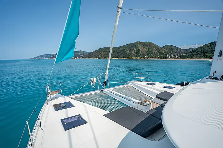 Lagoon 51 - Owner's Version - Bow