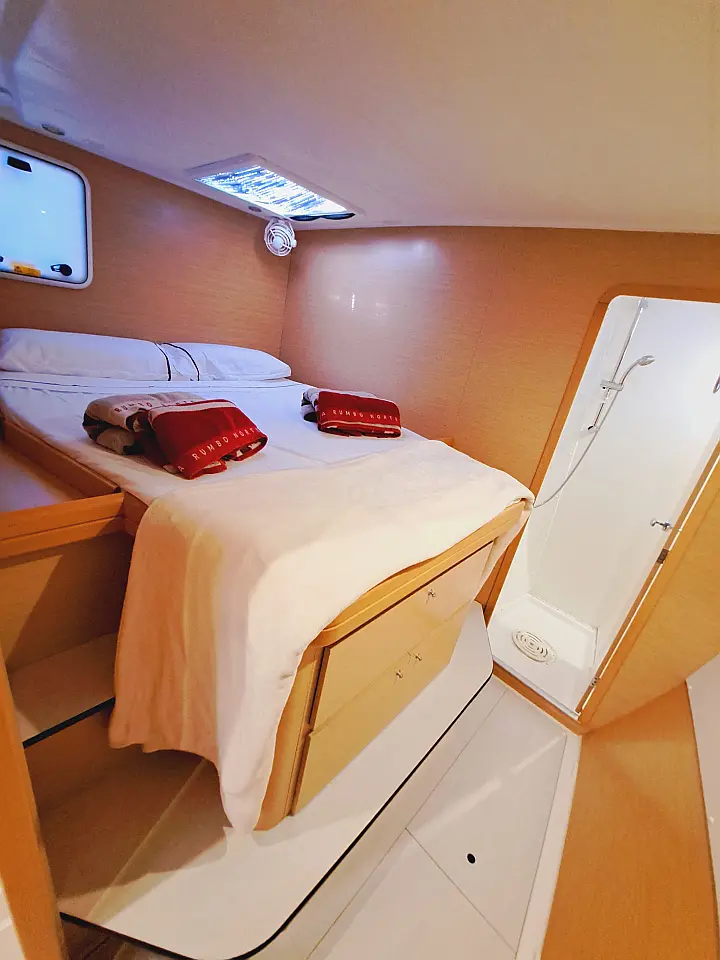LAGOON 421 - 