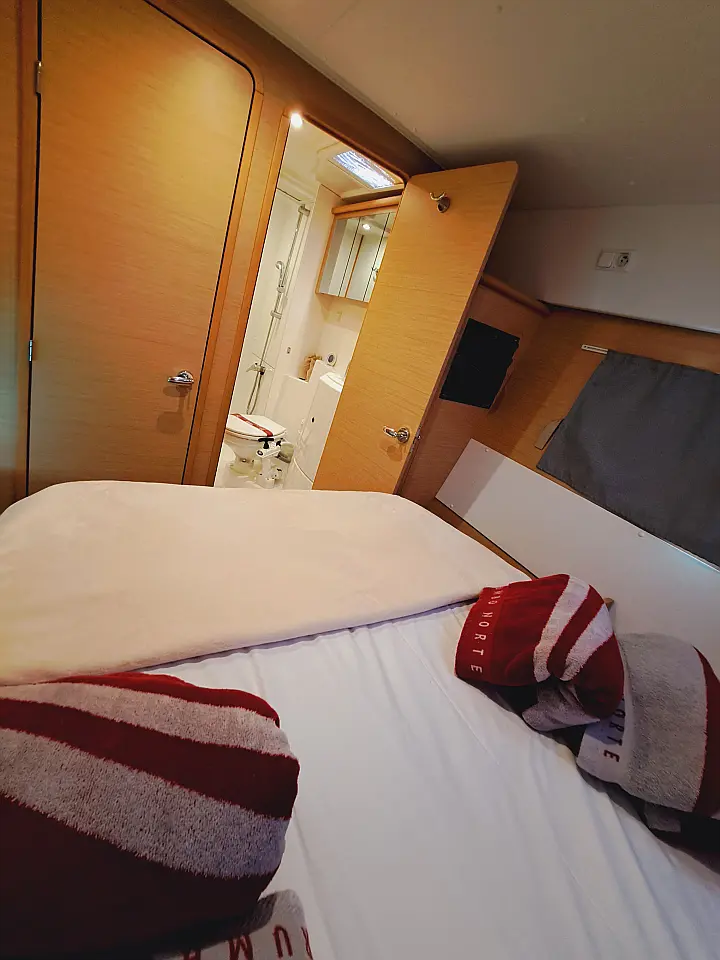 LAGOON 421 - 