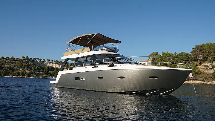 Sealine F450 - 