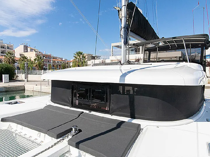 Lagoon 42 - 