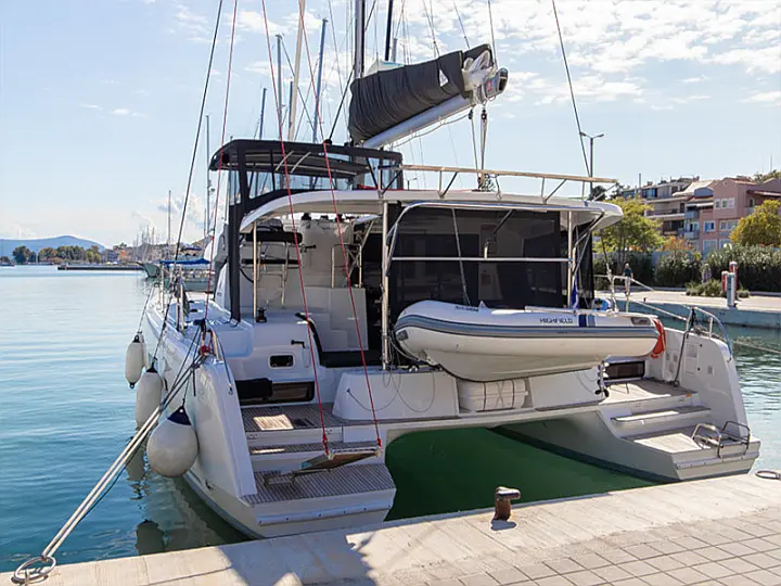 Lagoon 42 - 