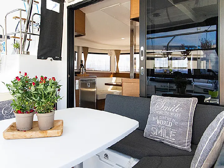 Lagoon 42 - 