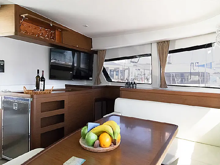 Lagoon 42 - 