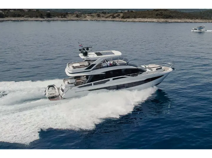 Galeon 640 Fly - External image