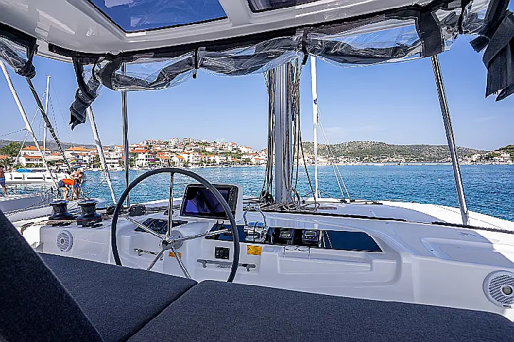 Lagoon 46 - 