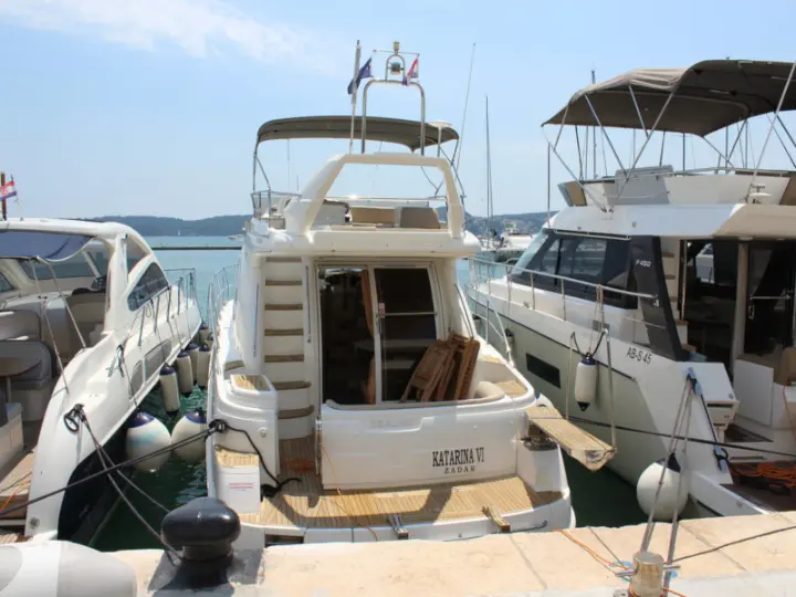 Sealine F42-5 Fly - 