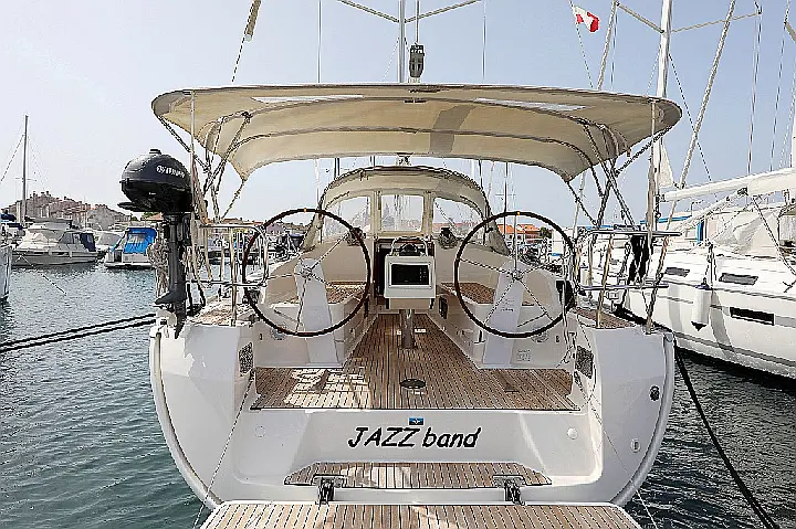 Bavaria Cruiser 37 - 