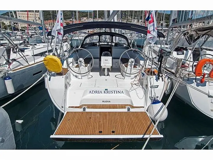 Bavaria Cruiser 46 - External image