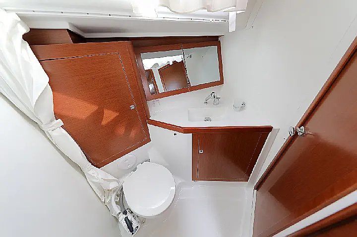 Oceanis 45-4 CABINS - 