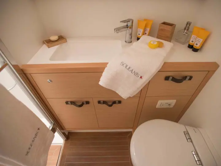 Lagoon 620 Essence - 