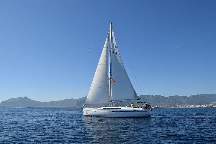 Bavaria Cruiser 51 - 