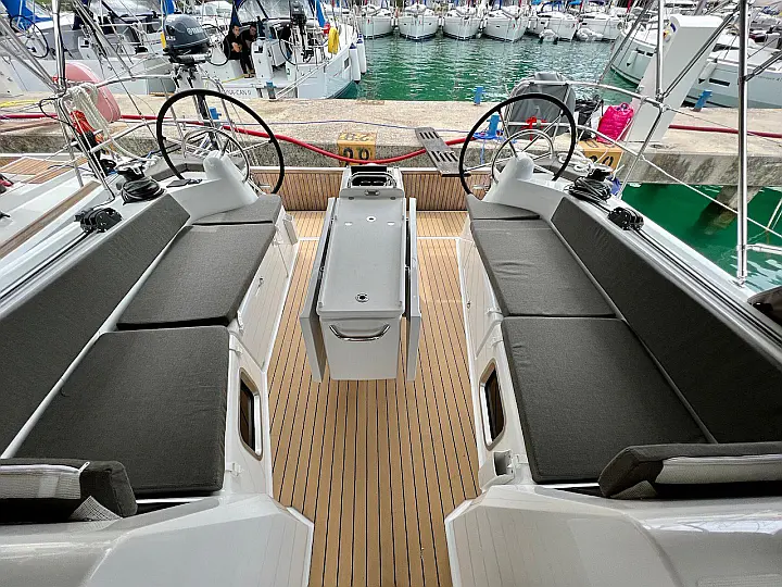 Sun Odyssey 410 - 