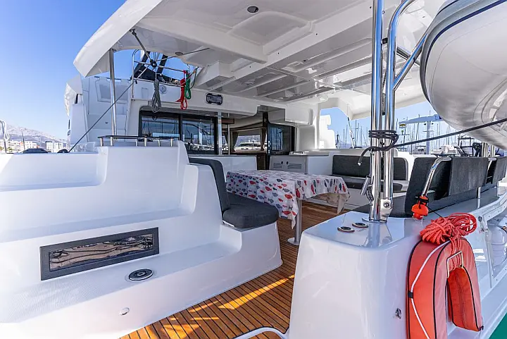 Lagoon 46 - 