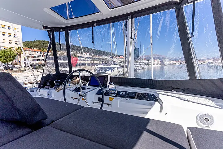 Lagoon 46 - 