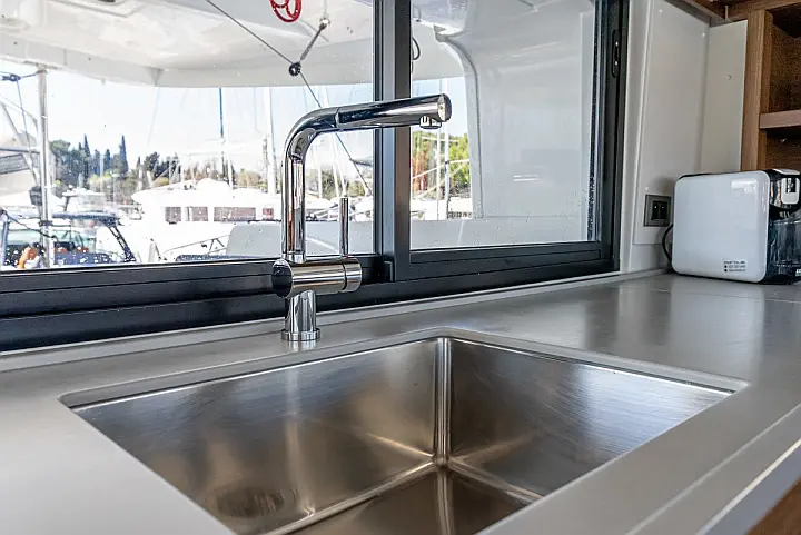 Lagoon 46 - 