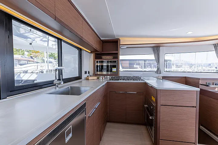 Lagoon 46 - 