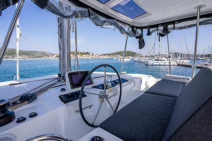 Lagoon 46 - 