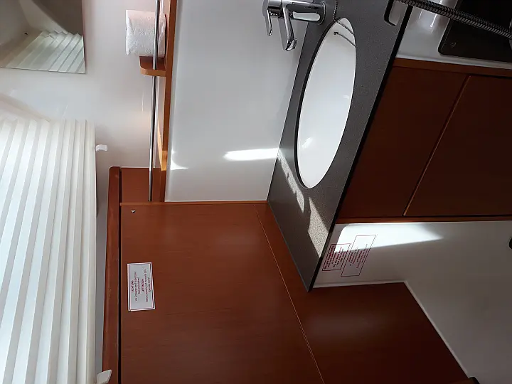 Bavaria Cruiser 37 - 