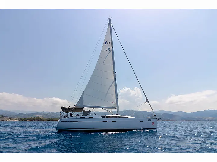 Bavaria Cruiser 51 - External image