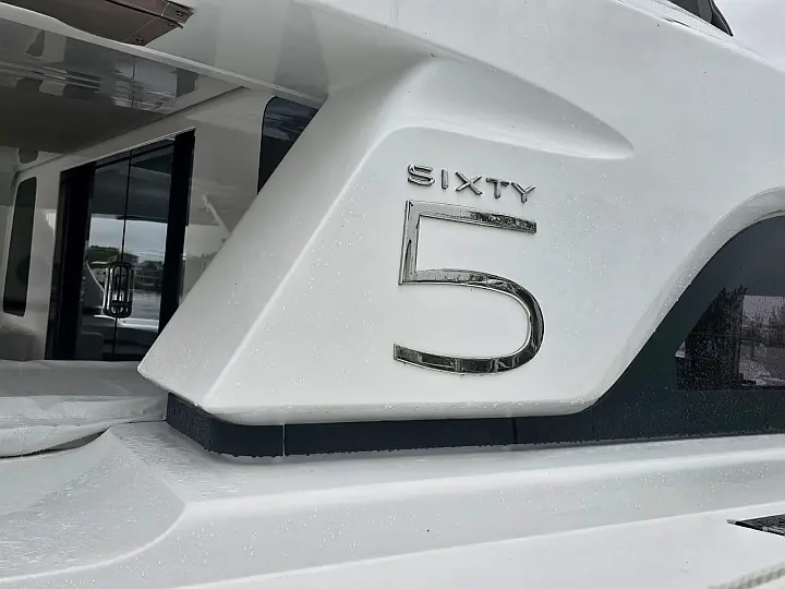 Lagoon Sixty 5 - 