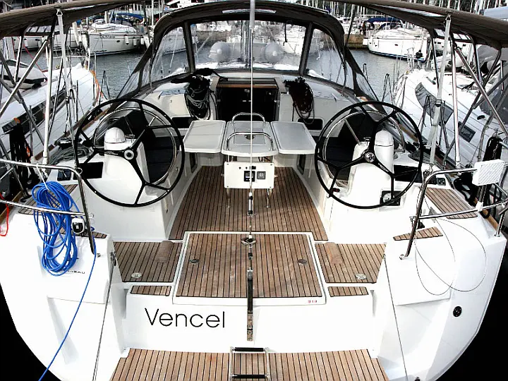 Sun Odyssey 479 - 