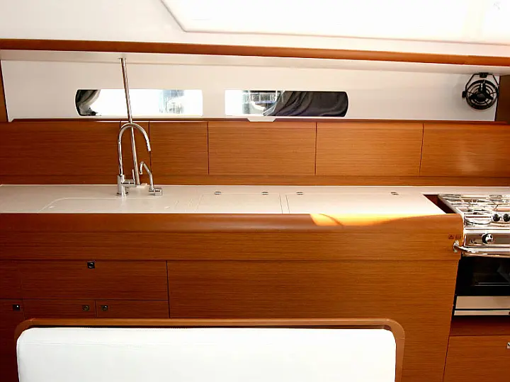 Sun Odyssey 479 - 