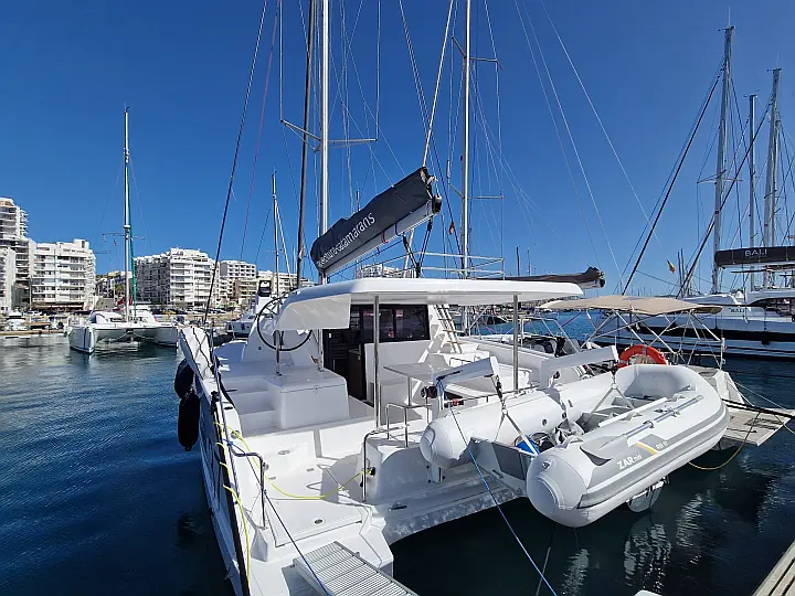 AVENTURA 11 - 