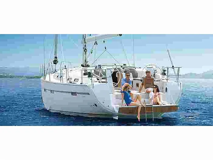 Bavaria Cruiser 46 - External image