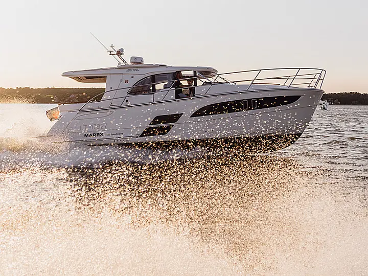 Marex 330 SCA - External image