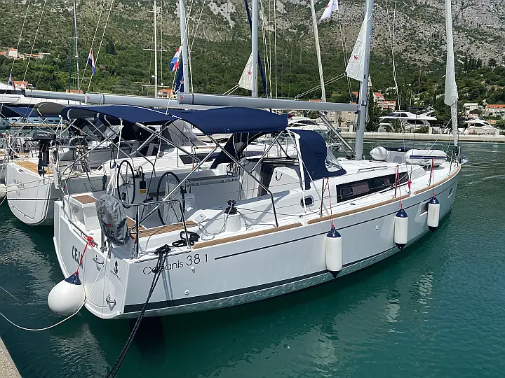 Oceanis 38.1 - 