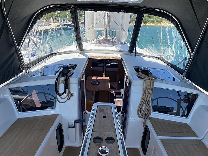 Dufour 360 Grand Large - 