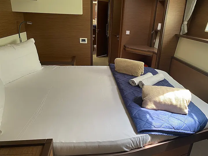 Lagoon 52F (5 cab) - 