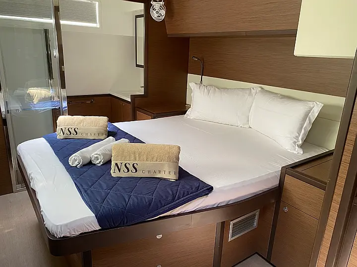 Lagoon 52F (5 cab) - 