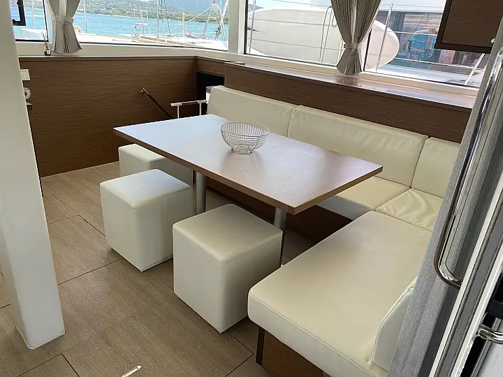 Lagoon 52F (5 cab) - 