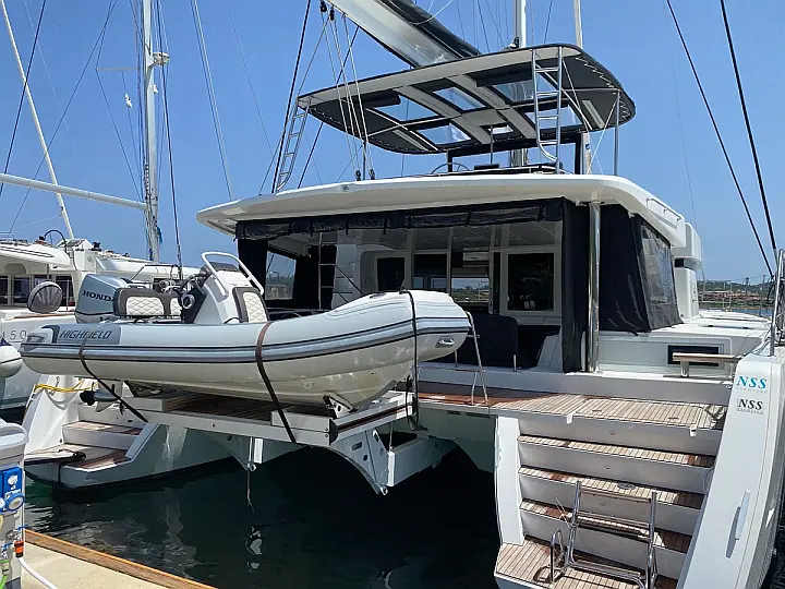 Lagoon 52F (5 cab) - 