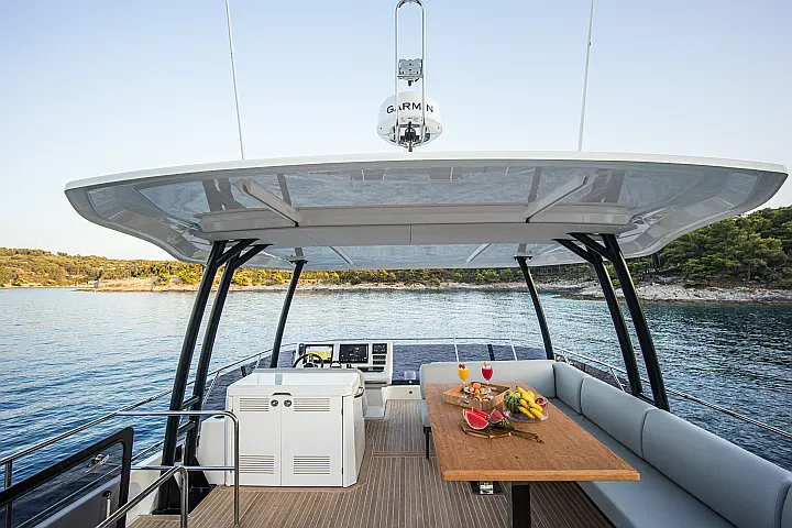 Prestige M48  - 