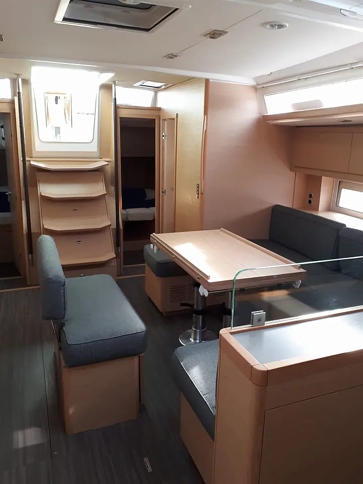 Dufour 530 - 