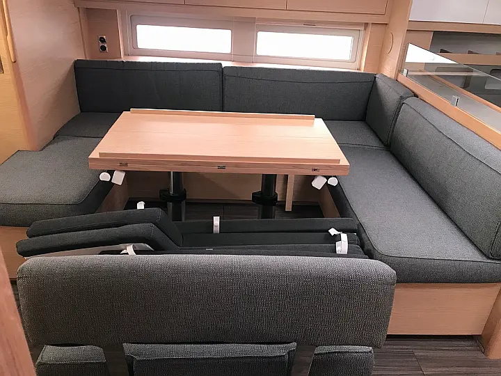 Dufour 530 - 