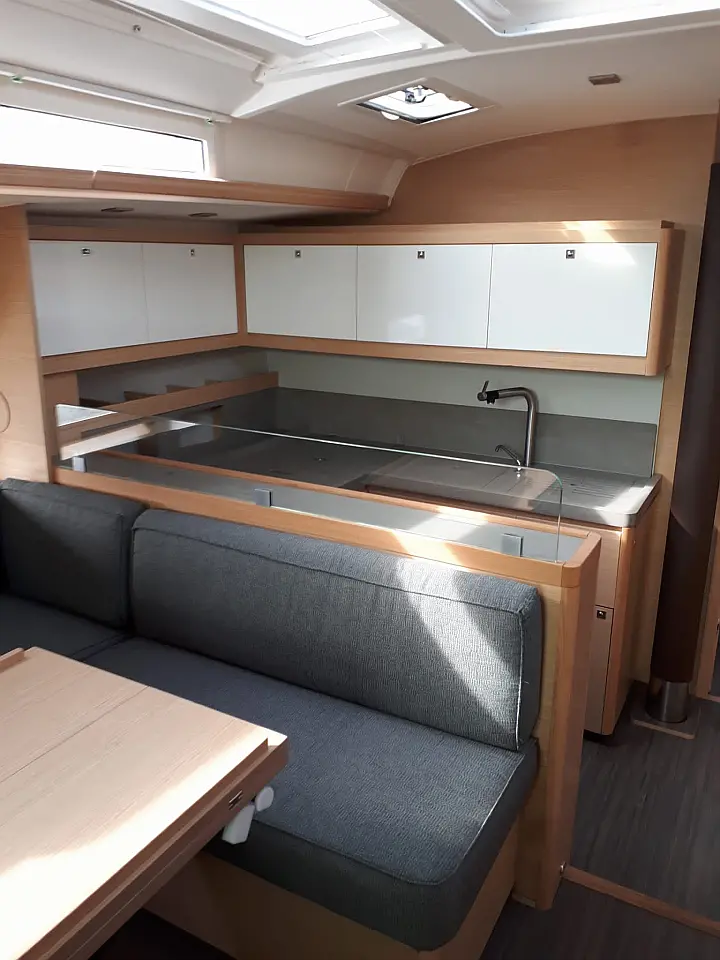 Dufour 530 - 